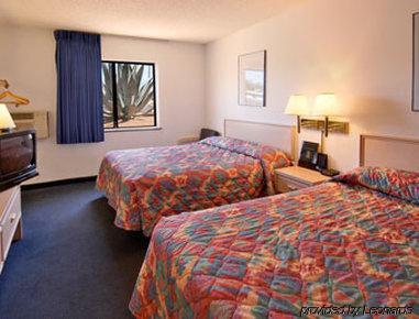 Super 8 By Wyndham Las Cruces University Area Rom bilde